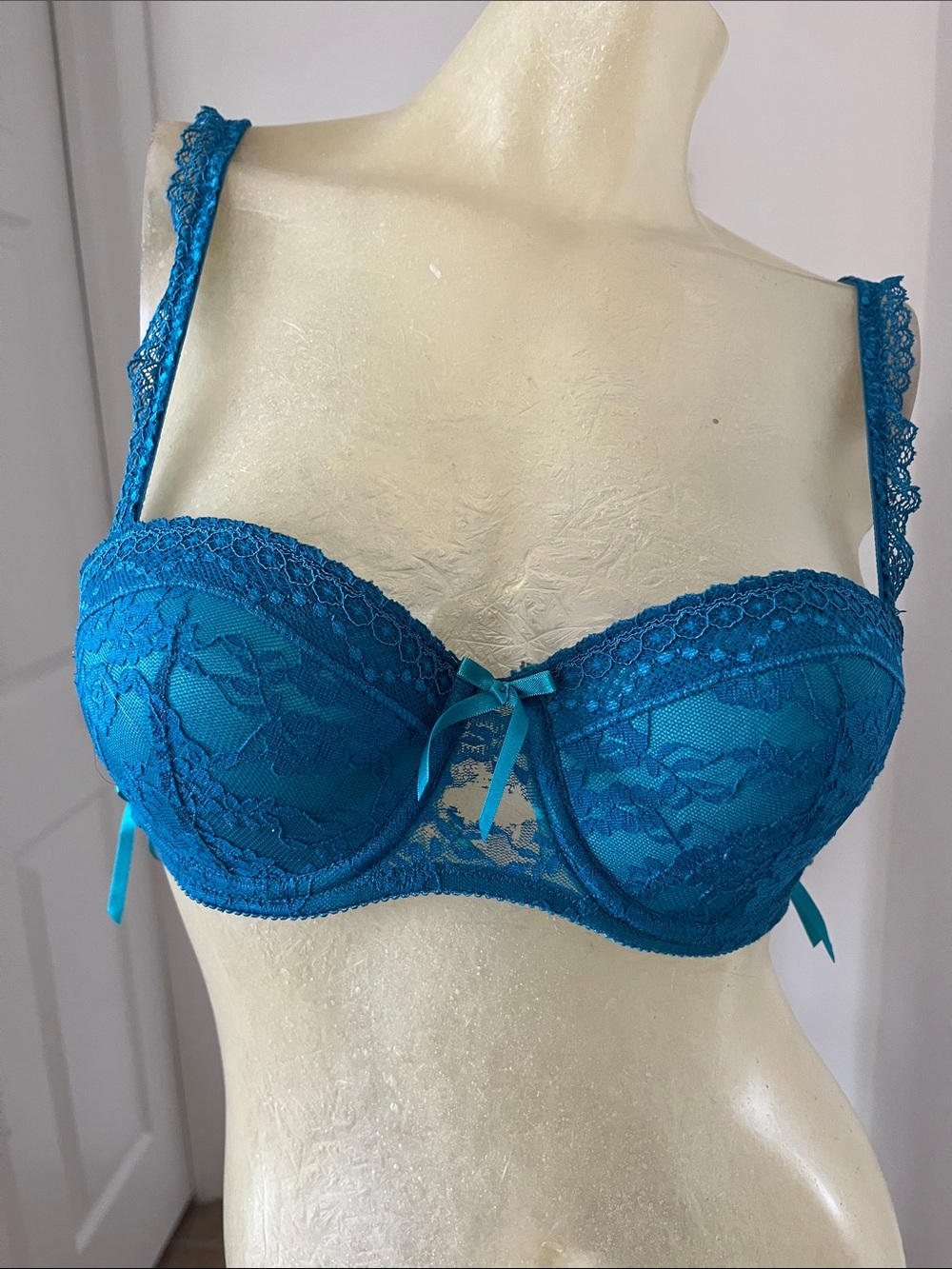 Adore Me Lacy Bows Bra